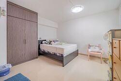 Blk 285A Toh Guan Road (Jurong East), HDB Executive #451799061